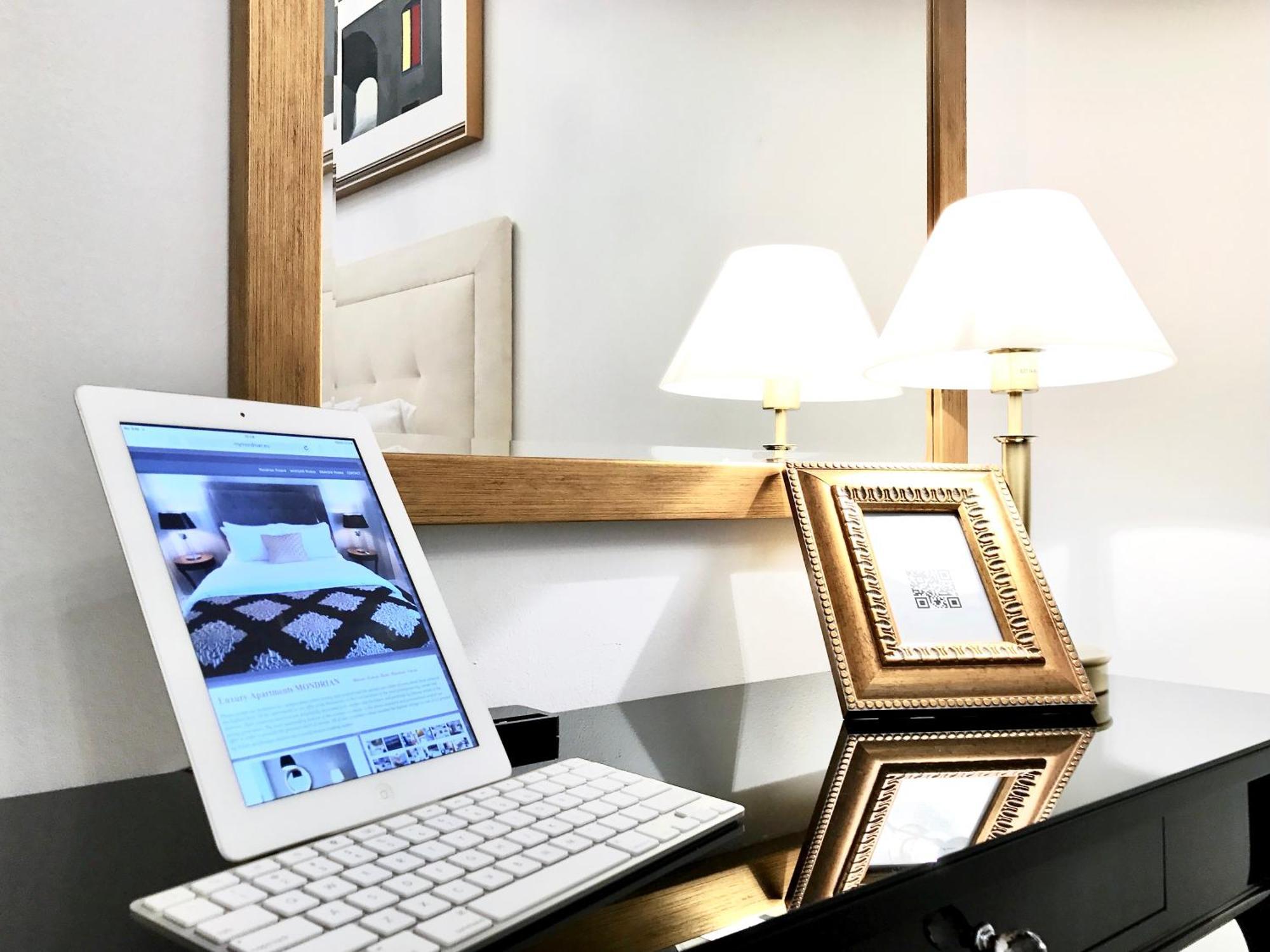 Mondrian Luxury Suites & Apartments Market Square I Warszawa Pokój zdjęcie